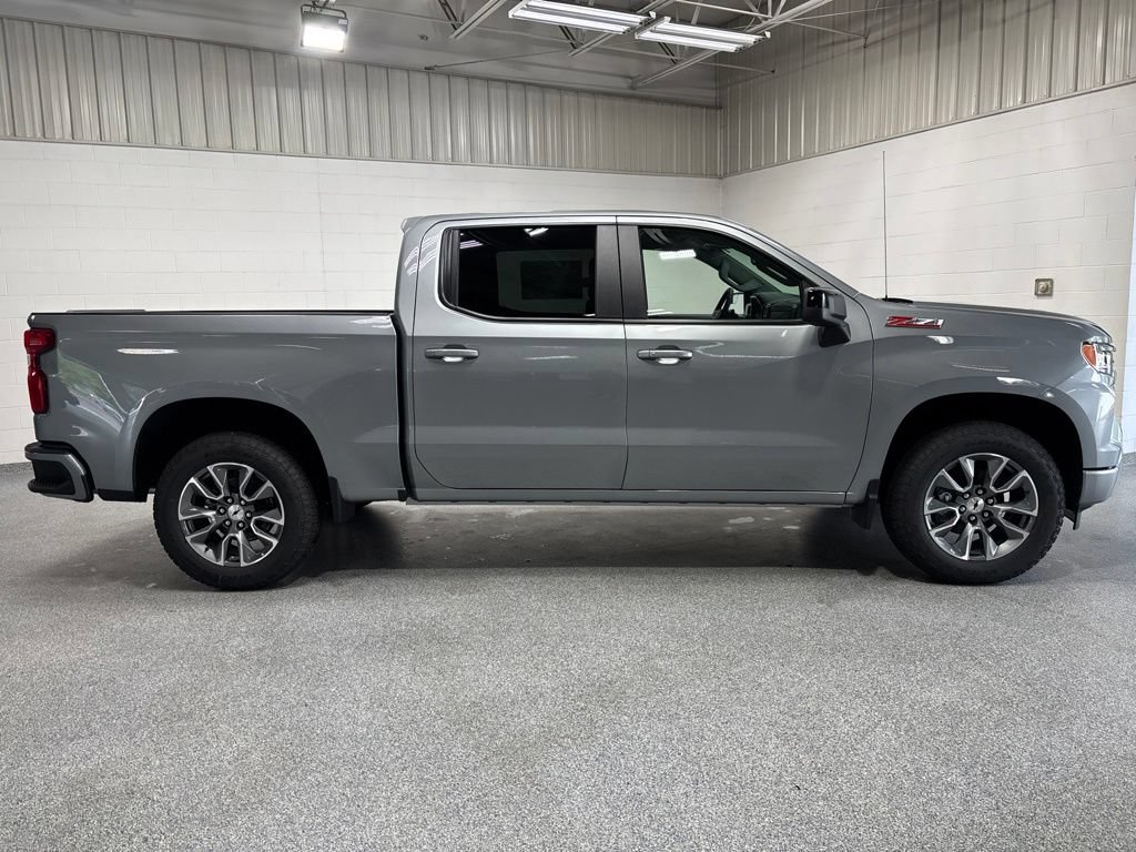 New 2026 Chevrolet Silverado 1500 RST AWD/4WD image 8
