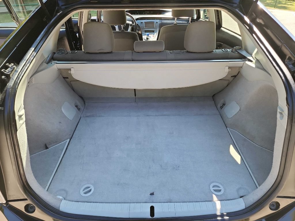 Used 2014 Toyota Prius Two FWD image 26