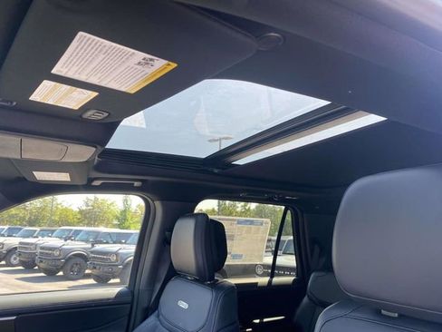 New 2026 Ford Expedition Platinum AWD/4WD image 12