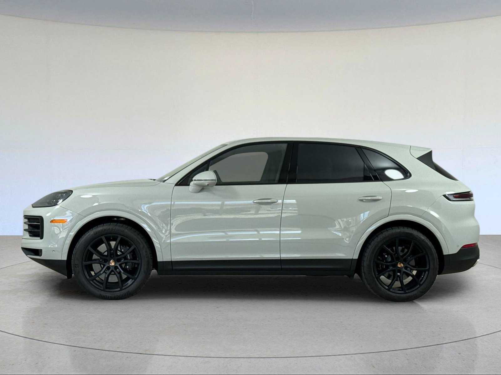Used 2026 Porsche Cayenne S AWD/4WD image 2
