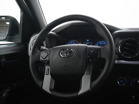 Used 2021 Toyota Tacoma TRD Sport w/ TRD Premium Sport Package AWD/4WD image 14