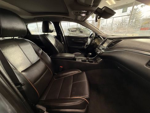 Used 2017 Chevrolet Impala Premier w/ Enhanced Convenience Package image 30
