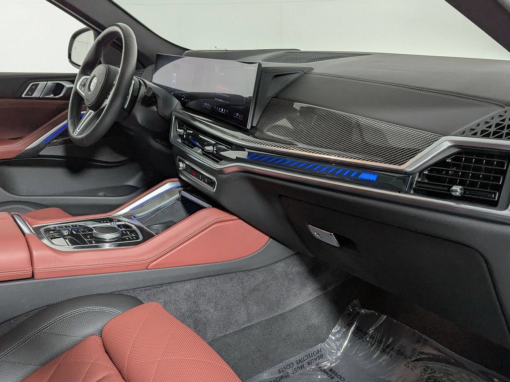 Used 2026 BMW X6 M60i AWD/4WD image 31