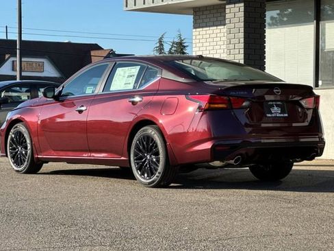 New 2025 Nissan Altima 2.5 SV w/ SV Special Edition Package image 6