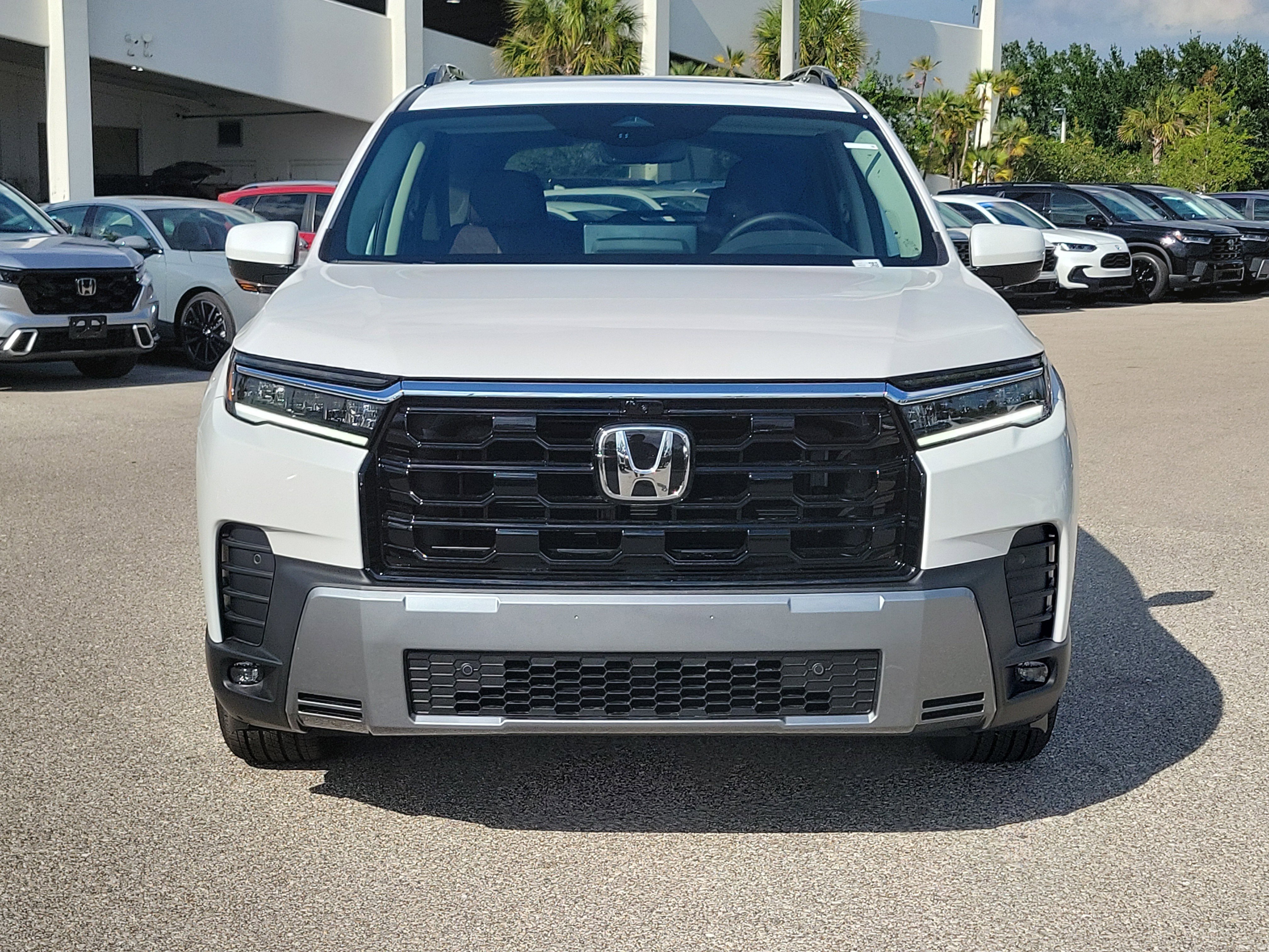 New 2026 Honda Pilot Elite image 2