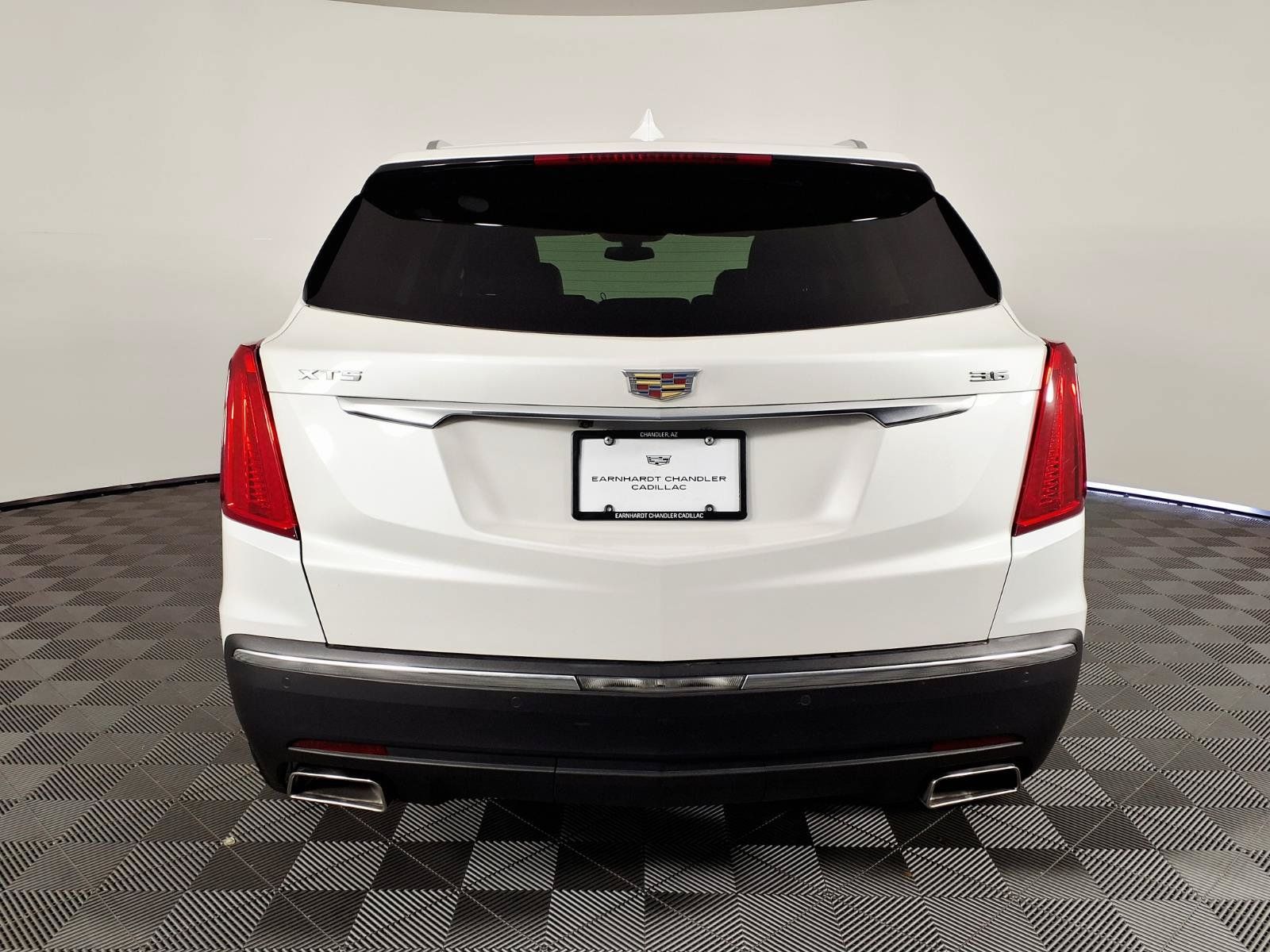 Used 2017 Cadillac XT5 Luxury FWD image 5