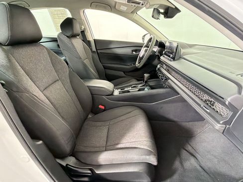 Used 2025 Honda Accord LX image 29