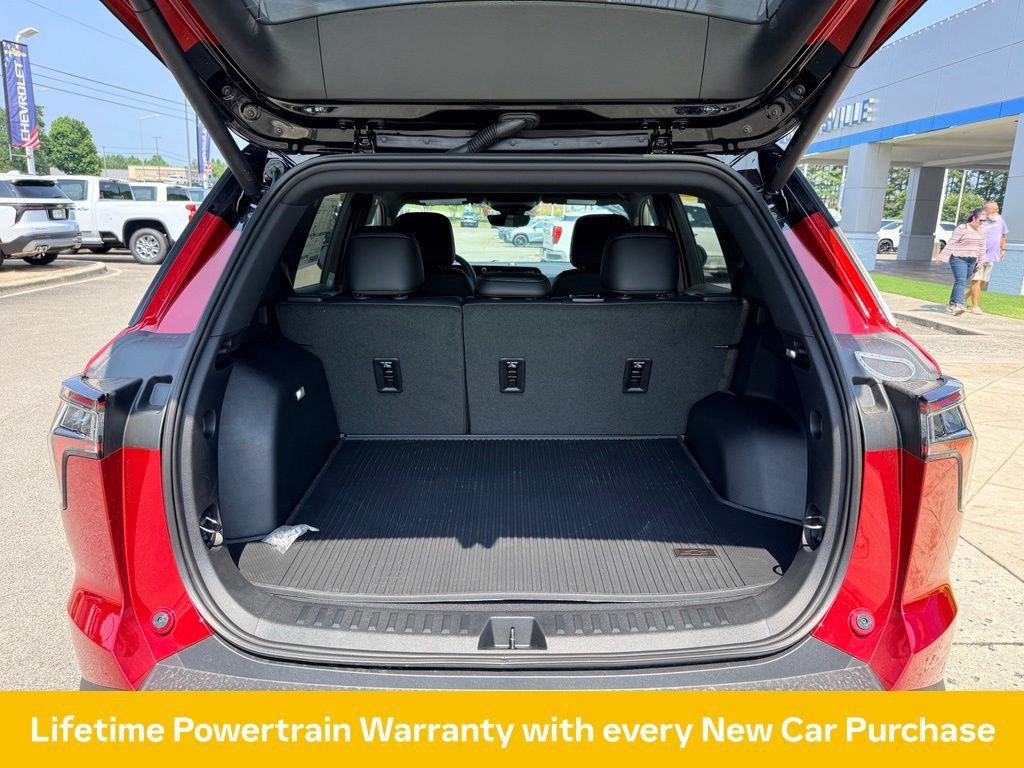 New 2027 Chevrolet Equinox LT w/ Convenience Package II FWD image 17