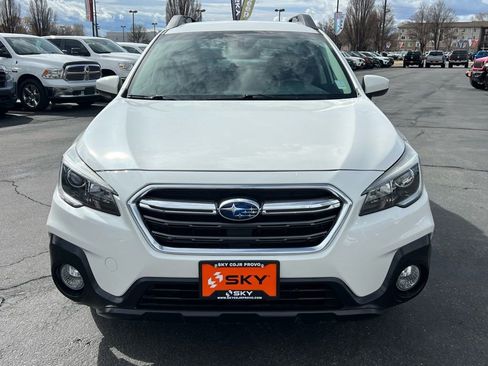 Used 2019 Subaru Outback 2.5i Premium image 4