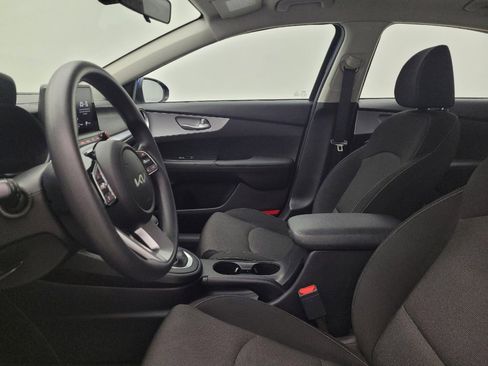 Used 2023 Kia Forte LXS w/ LXS Technology Package image 17