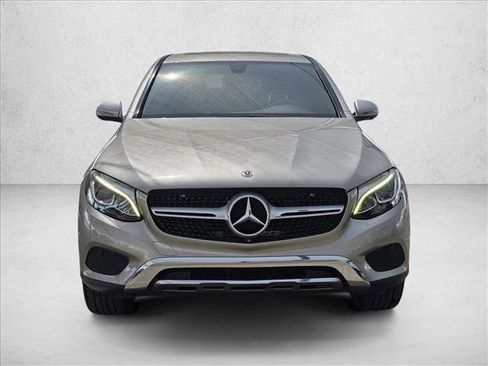 Used 2019 Mercedes-Benz GLC 300 4MATIC Coupe image 2