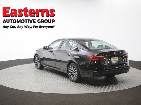 Used 2025 Nissan Altima 2.5 SV FWD image 64