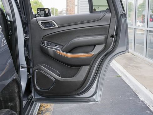 Used 2020 GMC Yukon Denali RWD image 28