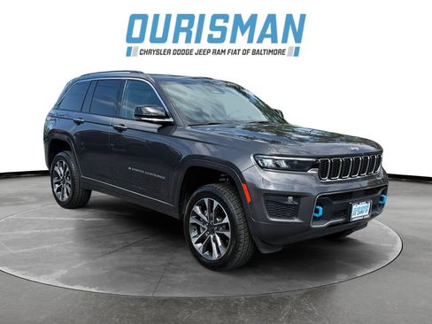 Used 2023 Jeep Grand Cherokee Overland AWD/4WD image 1