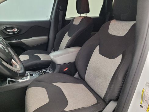 Used 2014 Jeep Cherokee Latitude w/ Comfort/Convenience Group FWD image 17