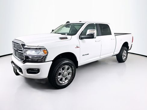 Used 2024 RAM 2500 Laramie image 3