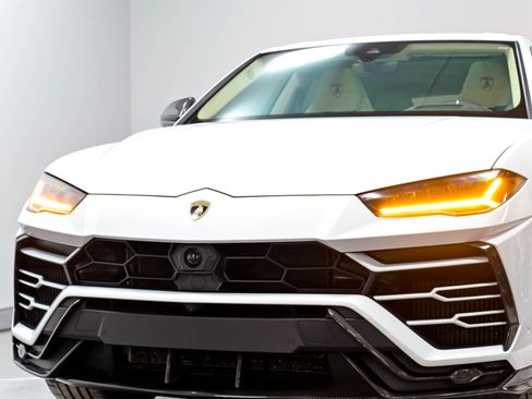 Used 2020 Lamborghini Urus AWD/4WD image 95