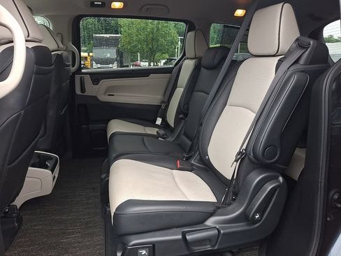 Used 2025 Honda Odyssey Elite image 17