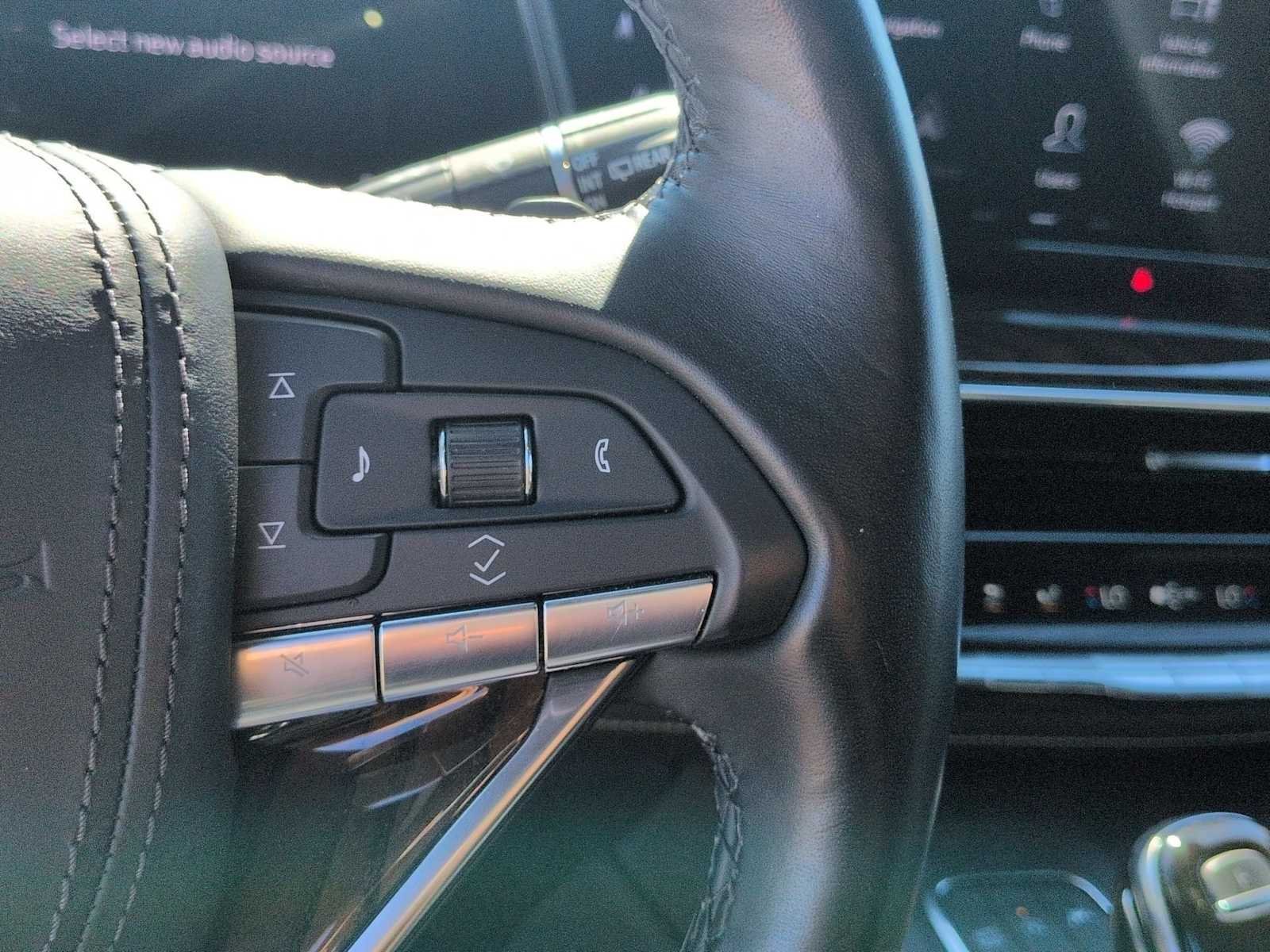 Used 2021 Cadillac Escalade ESV Sport Platinum AWD/4WD image 16