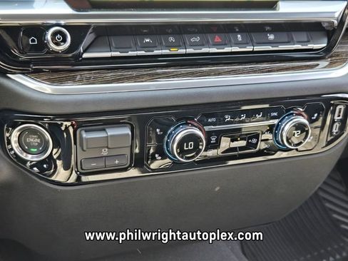 New 2026 GMC Sierra 1500 Elevation image 23