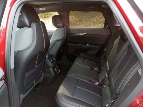 New 2026 Cadillac Optiq Sport 1 image 25