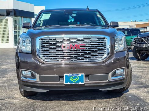 Certified 2020 GMC Yukon Denali w/ Denali Premium Package AWD/4WD image 4