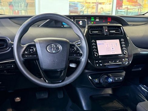 Certified 2021 Toyota Prius L Eco image 30