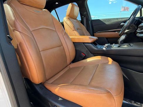 Used 2019 Cadillac XT4 Premium Luxury FWD image 32