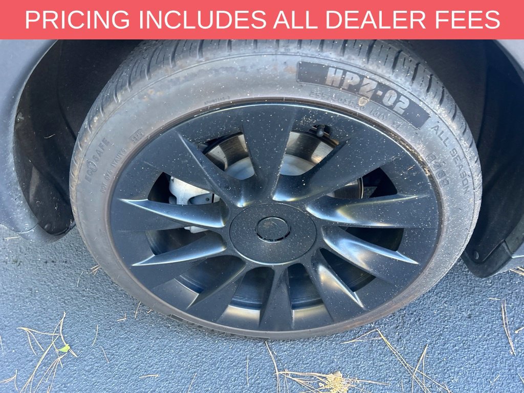 Used 2023 Tesla Model Y Long Range AWD/4WD image 10