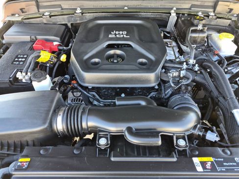 Used 2022 Jeep Wrangler Unlimited Willys image 10