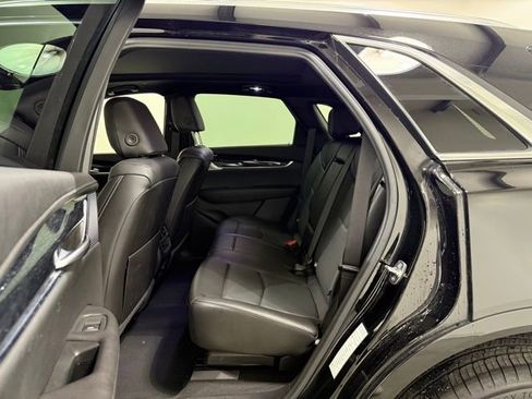 Used 2025 Cadillac XT5 Premium Luxury image 25