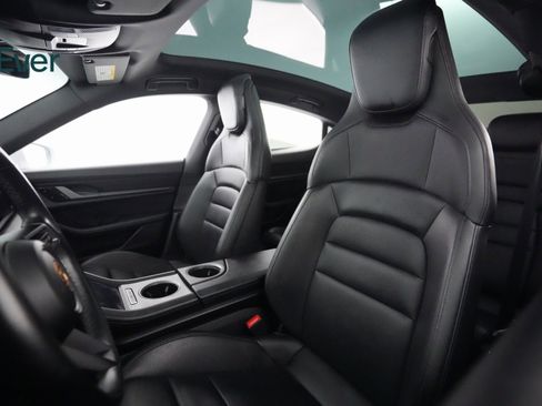Used 2021 Porsche Taycan 4S w/ Premium Package image 7