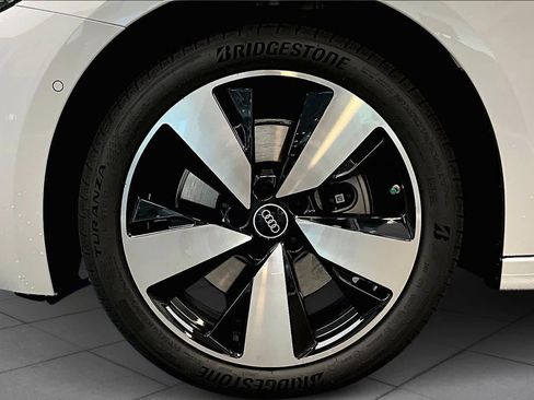 Used 2025 Audi A5 2.0T Premium Plus image 11