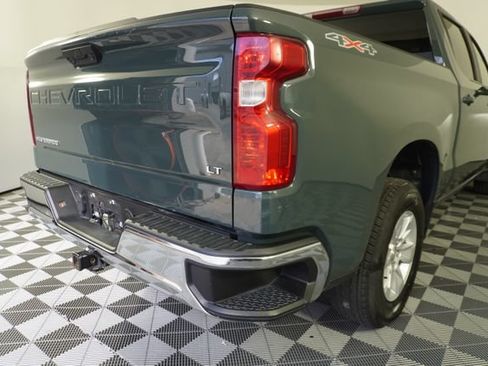 Used 2025 Chevrolet Silverado 1500 LT AWD/4WD image 13