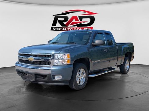 Used 2007 Chevrolet Silverado 1500 LT w/ 1LT Convenience Package RWD image 6