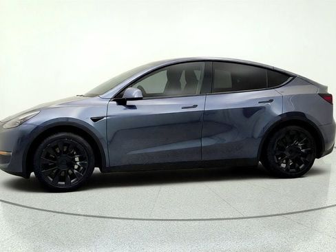 Used 2023 Tesla Model Y Long Range AWD/4WD image 8