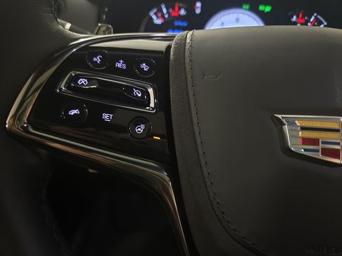 Used 2019 Cadillac CTS V w/ Carbon Fiber Package RWD image 15
