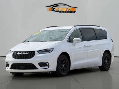 Used 2022 Chrysler Pacifica Touring-L