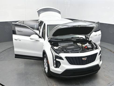 Used 2019 Cadillac XT4 Luxury FWD image 38