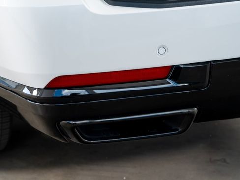 Used 2025 Cadillac Escalade ESV Sport Platinum w/ LPO, ONYX Package RWD image 19