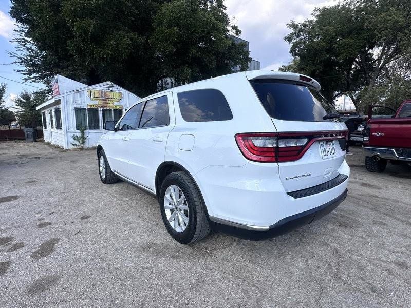 Used 2020 Dodge Durango SXT w/ 3rd Row Seating Group RWD image 4