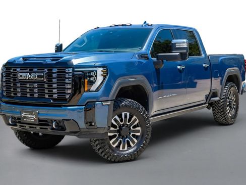 Used 2025 GMC Sierra 2500 Denali Ultimate AWD/4WD image 4