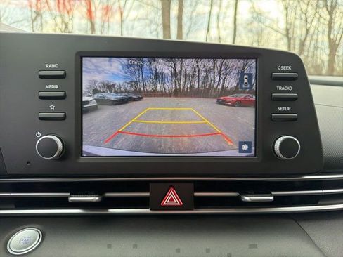 Certified 2023 Hyundai Elantra SEL image 25