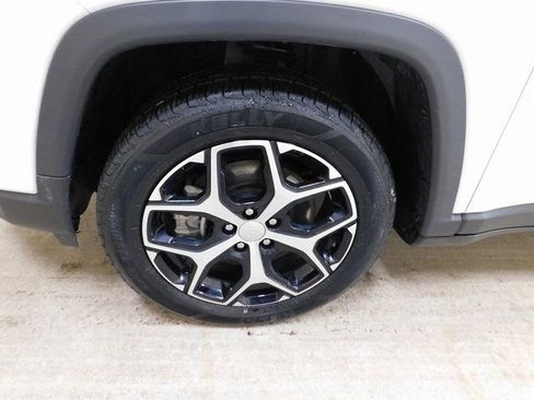 Used 2024 Jeep Compass Limited image 11