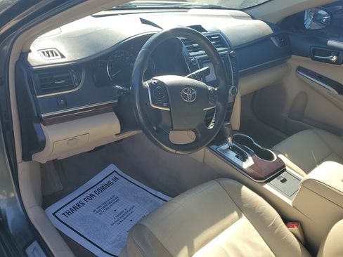 Used 2012 Toyota Camry XLE image 18
