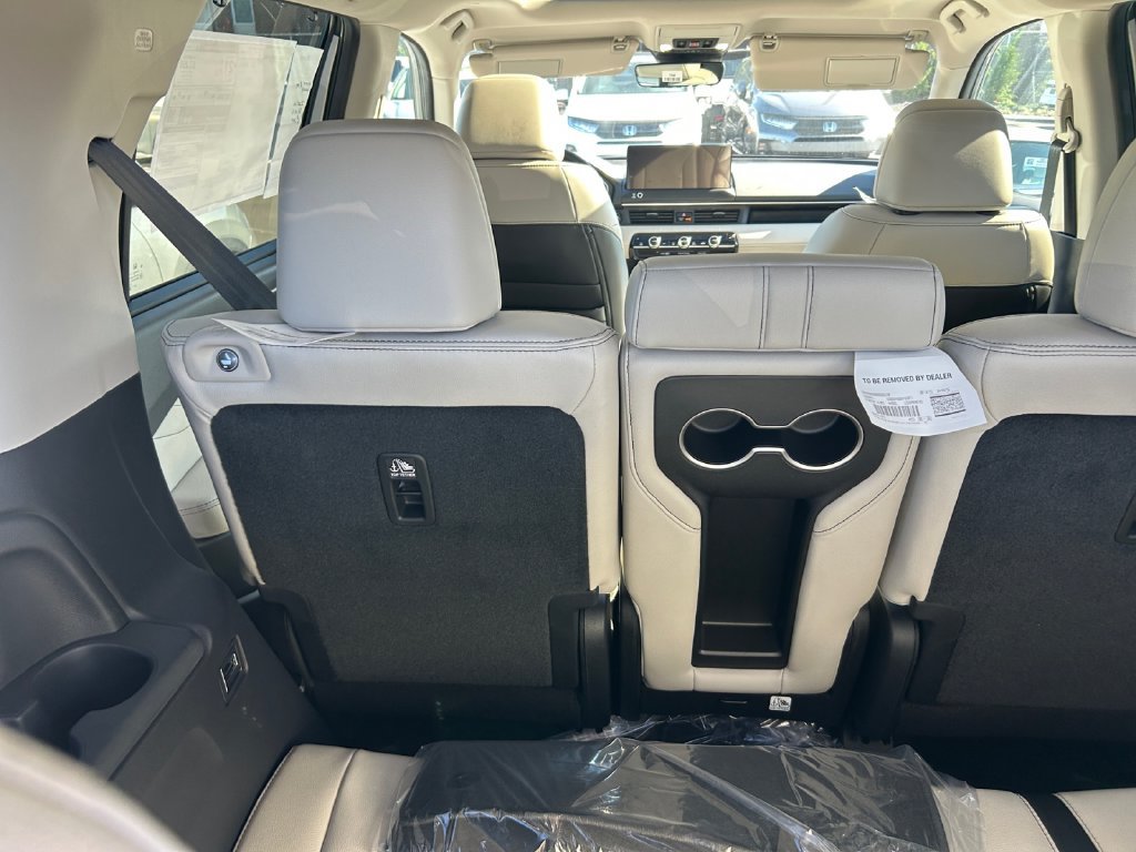 New 2026 Honda Pilot Touring image 21