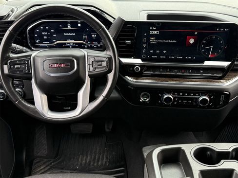 Used 2022 GMC Sierra 1500 Elevation image 11