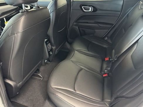 New 2026 Jeep Compass Limited image 18