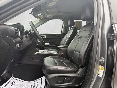 Used 2021 Ford Explorer Limited w/ Hybrid Equipment Group 310A image 10