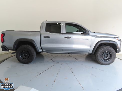 Used 2026 Chevrolet Colorado Trail Boss AWD/4WD image 2